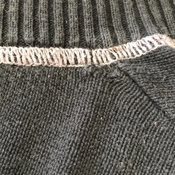 GUESS Grey & Black Long Sleeve Zip Up Striped Knit Cardigan Sweater Size Large - Picture 7 of 13